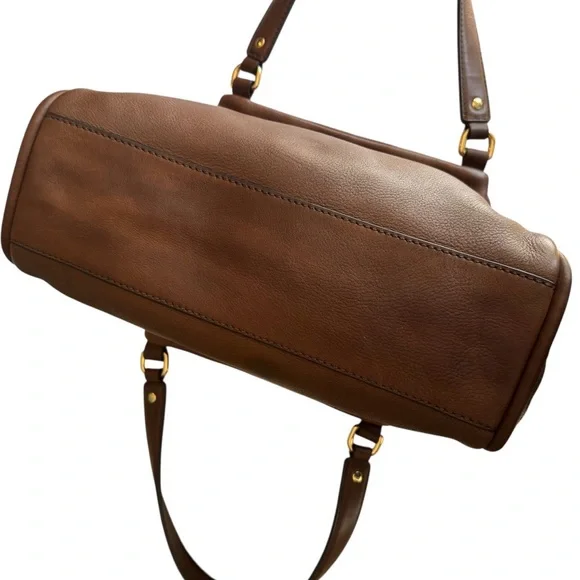 UGG Classic Triple Pocket Satchel Auburn Leather - Picture 13 of 16